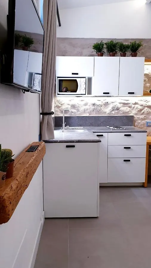 펜션 Mediterraneo House 팔레르모